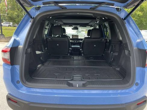 Used 2024 Honda Pilot TrailSport image 13