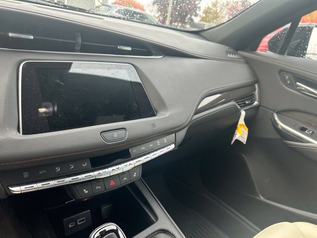 Used 2020 Cadillac XT4 Sport w/ Cold Weather Package AWD/4WD image 12