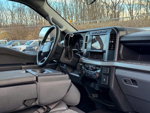 Used 2024 Ford F250 XL w/ STX Appearance Package AWD/4WD image 13