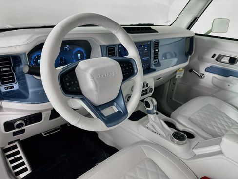 Used 2025 Ford Bronco Badlands AWD/4WD image 10