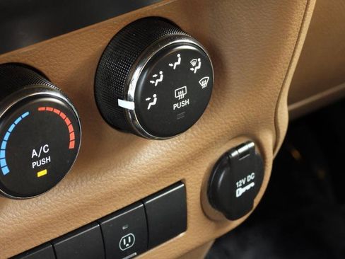 Used 2016 Jeep Wrangler Sahara w/ Connectivity Group AWD/4WD image 47
