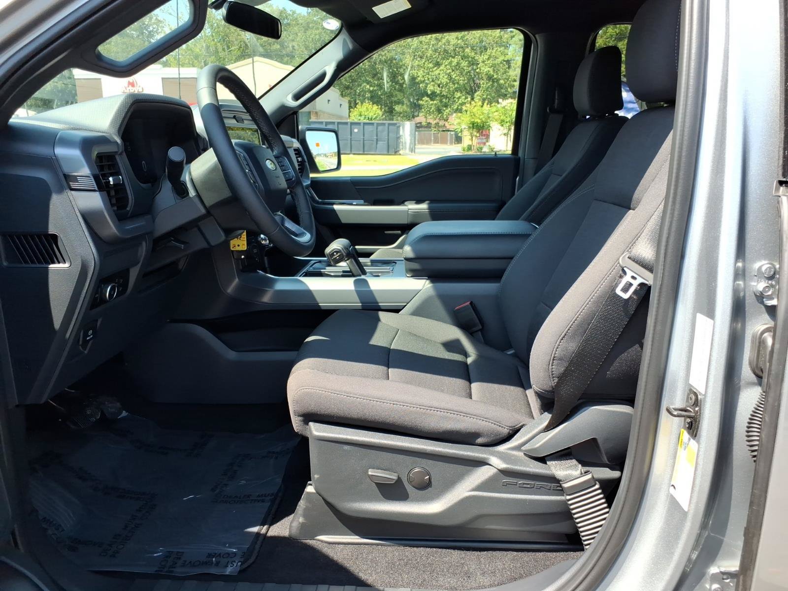 Used 2026 Ford F150 XLT w/ XLT Black Appearance Package AWD/4WD image 10