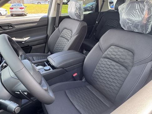 New 2026 Nissan Pathfinder SV w/ Cargo Package AWD/4WD image 22