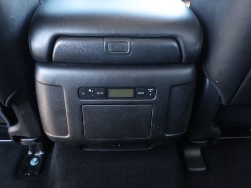 Used 2024 Nissan Armada SV RWD image 12