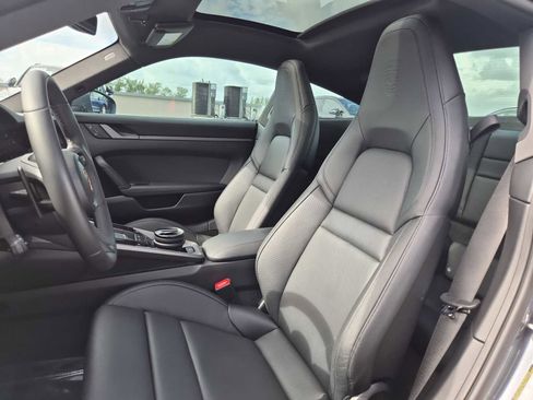Used 2025 Porsche 911 Carrera image 14