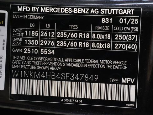 Used 2025 Mercedes-Benz GLC 300 4MATIC image 50