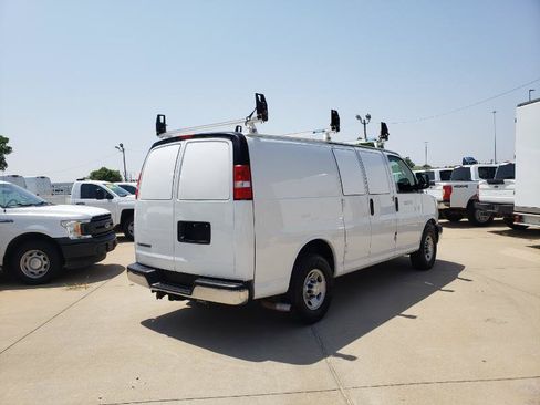 Used 2020 Chevrolet Express 2500 w/ Driver Convenience Package RWD image 7