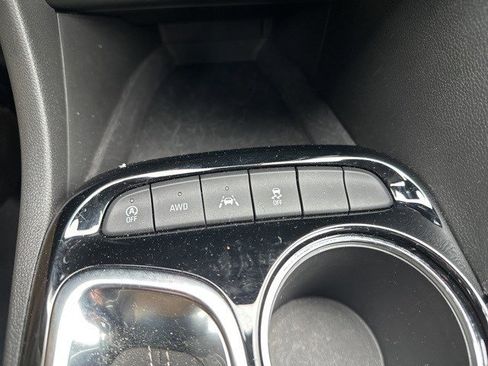 Used 2024 Buick Encore GX Sport Touring image 19