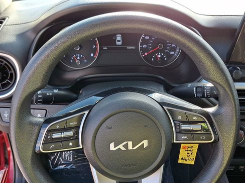 Certified 2023 Kia Forte LXS image 18