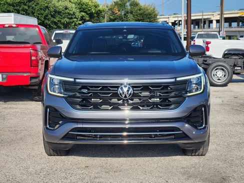 Used 2025 Volkswagen Atlas Cross Sport SEL Premium R-Line AWD/4WD image 2