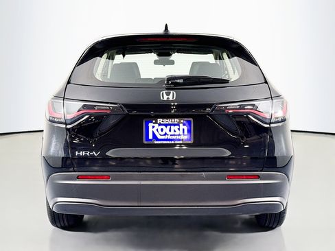 Certified 2023 Honda HR-V LX image 6