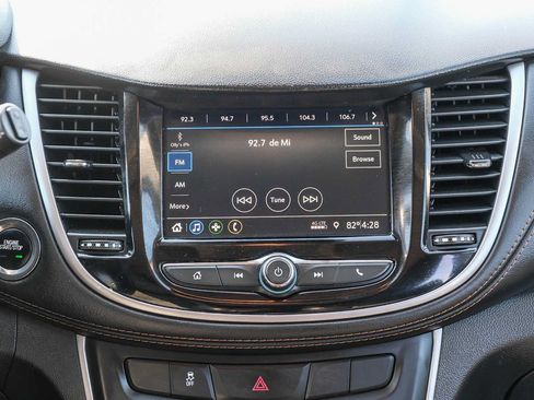 Used 2022 Chevrolet Trax LT w/ Driver Confidence Package AWD/4WD image 15