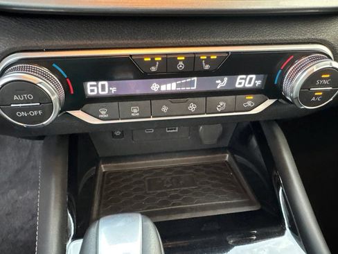 Used 2023 Nissan Altima 2.5 SL FWD image 32