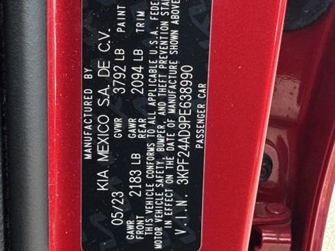 Certified 2023 Kia Forte LXS image 13