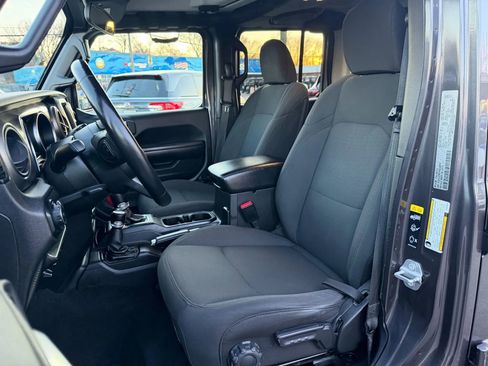 Used 2021 Jeep Wrangler Unlimited Sport image 13