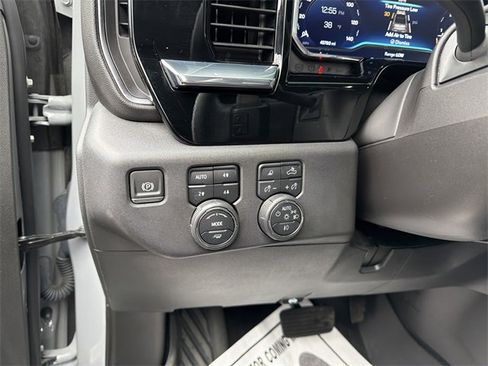 Used 2024 Chevrolet Silverado 1500 LT Trail Boss image 18