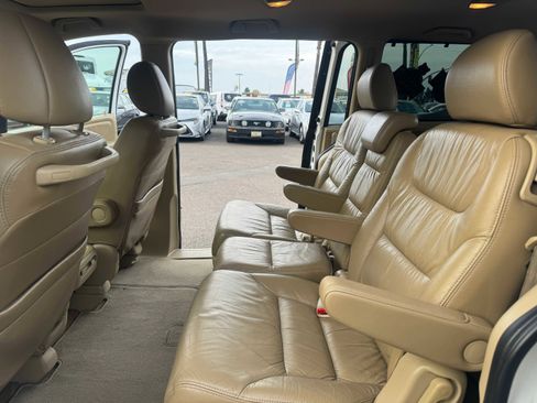 Used 2010 Honda Odyssey Touring image 12