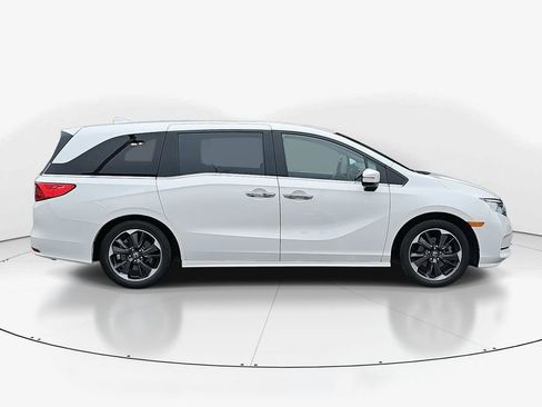 Used 2022 Honda Odyssey Elite image 9