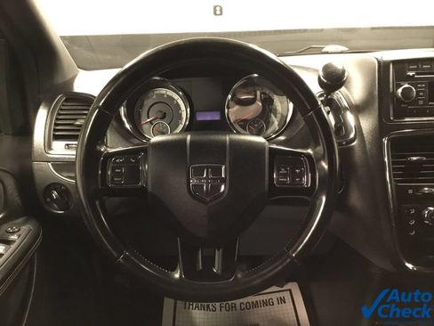 Used 2015 Dodge Grand Caravan SE FWD image 42