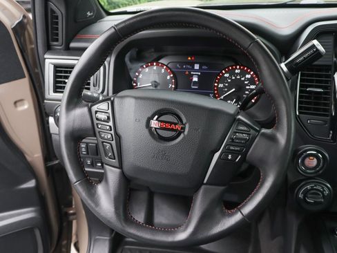 Used 2021 Nissan Titan PRO-4X w/ Pro-4x Convenience Package image 25