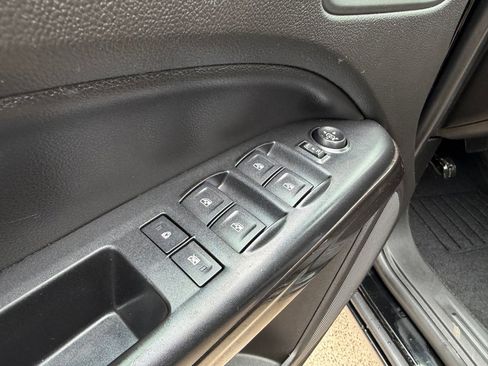 Used 2016 GMC Canyon SLT w/ Driver Alert Package AWD/4WD image 16