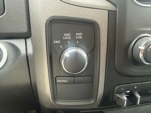 Used 2018 RAM 2500 Tradesman w/ Chrome Appearance Group AWD/4WD image 26