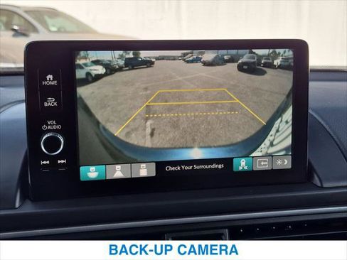 Certified 2025 Honda Pilot Touring image 19