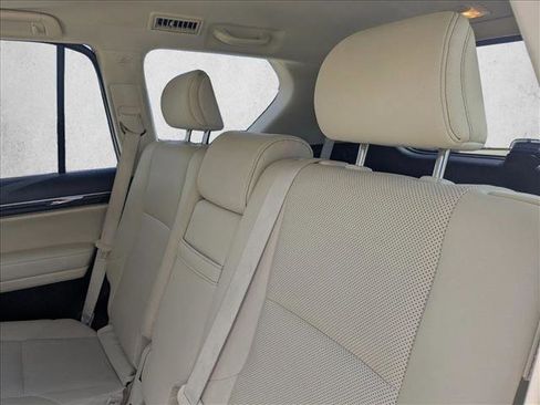 Used 2020 Lexus GX 460 Premium w/ Premium Package image 17