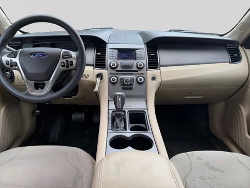 Used 2014 Ford Taurus SE FWD image 14