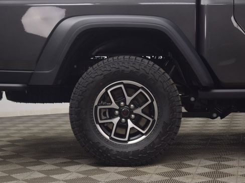 New 2026 Jeep Gladiator Rubicon w/ Steel Power Dome Hood Package AWD/4WD image 9