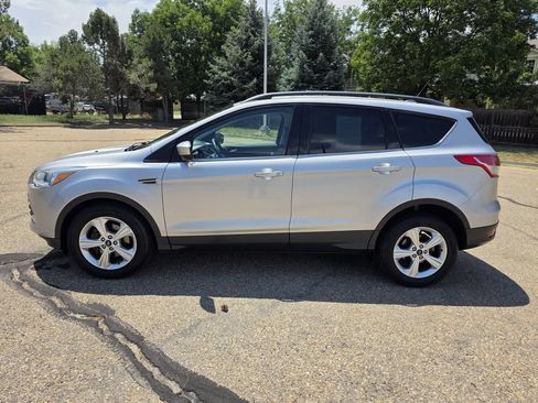 Used 2014 Ford Escape SE w/ Equipment Group 201A FWD image 2