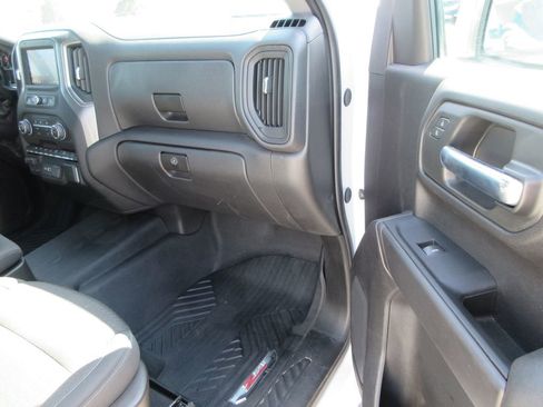 Certified 2024 Chevrolet Silverado 1500 Custom Trail Boss w/ LPO, Dark Essentials Package AWD/4WD image 22