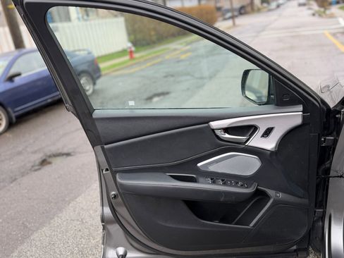 Used 2023 Acura RDX w/ Technology Package image 16