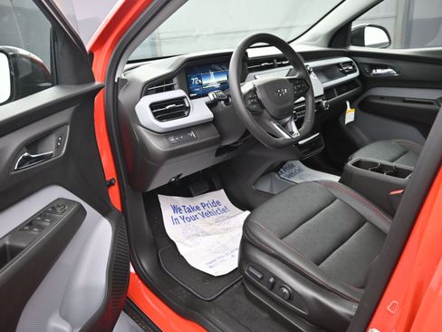 New 2027 Chevrolet Bolt RS w/ Technology Package FWD image 9