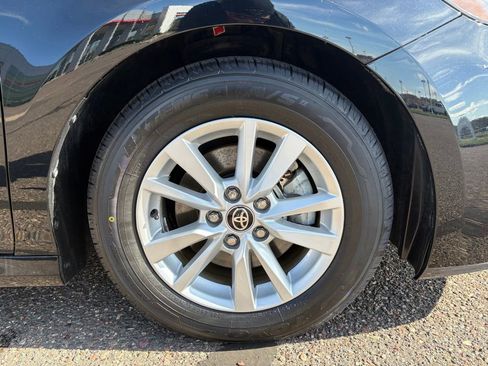 Certified 2025 Toyota Camry LE FWD image 10