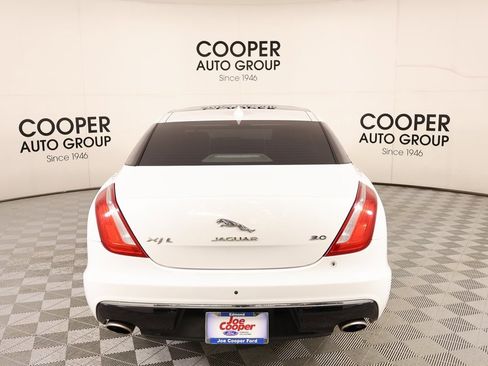 Used 2018 Jaguar XJ L Portfolio image 22