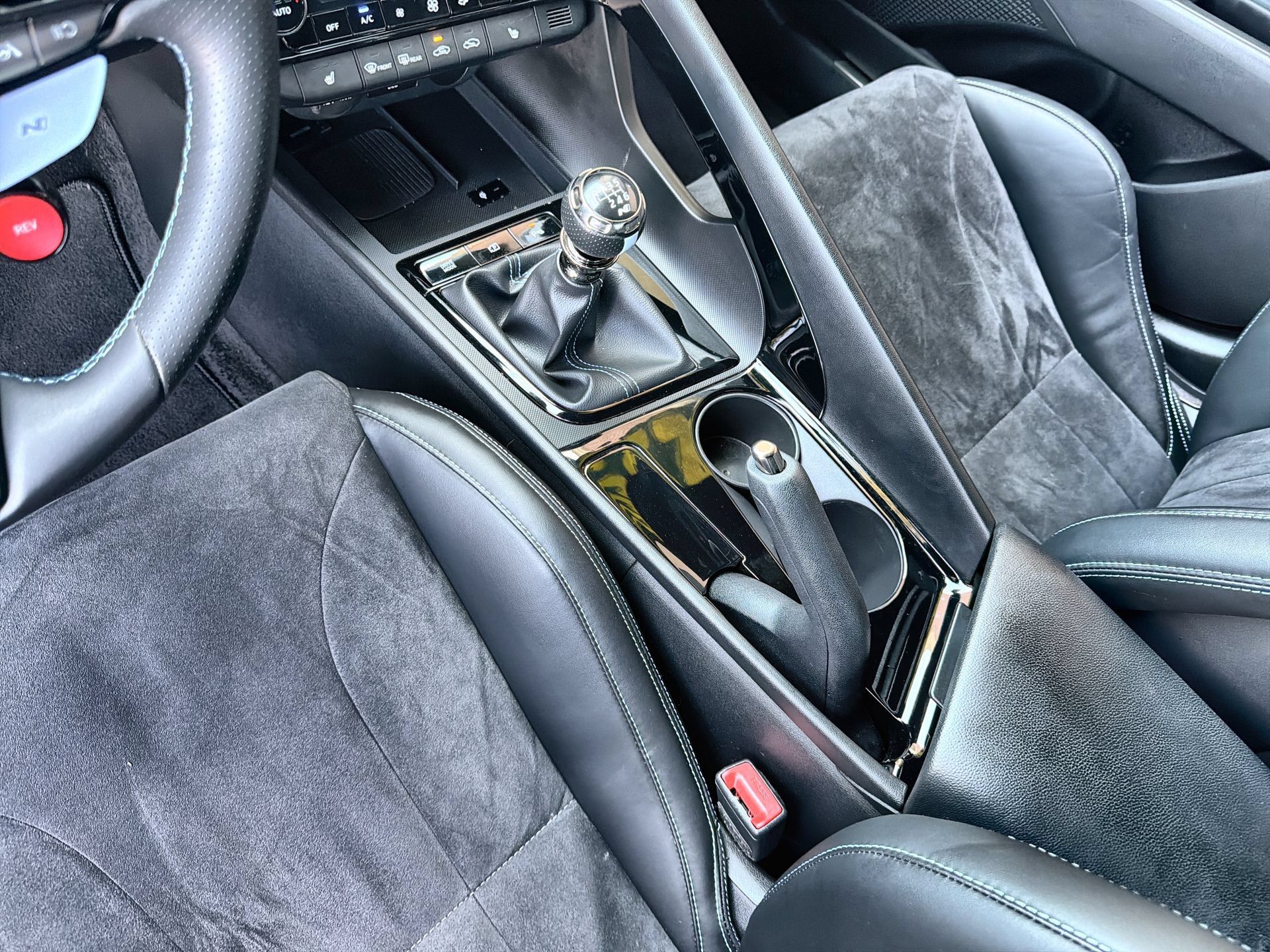 Used 2025 Hyundai Elantra N FWD image 21
