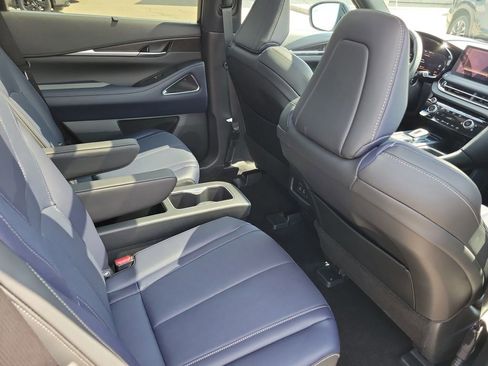 Certified 2026 INFINITI QX60 Sport w/ Dark Cargo Package AWD/4WD image 33