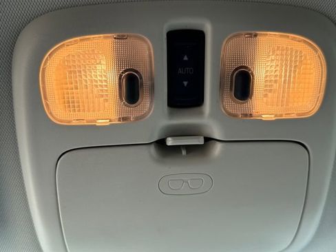 Used 2009 Ford Escape XLT image 25