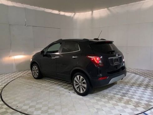 Used 2020 Buick Encore Preferred w/ Safety Package AWD/4WD image 5