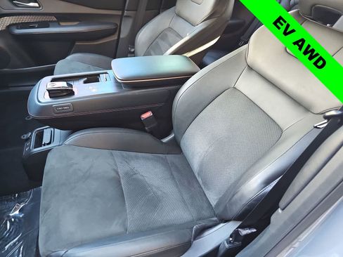 Used 2023 Nissan Ariya AWD image 15