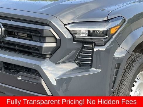 Used 2025 Toyota Tacoma SR AWD/4WD image 10