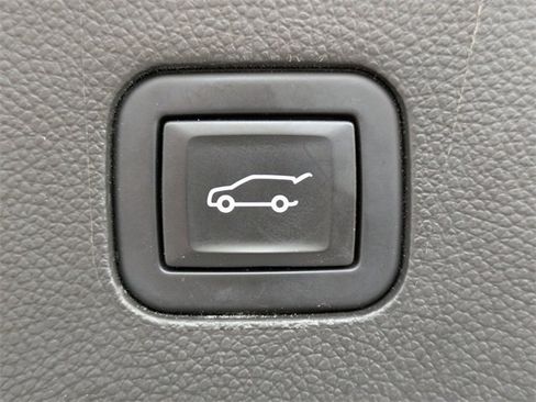 Used 2023 Buick Enclave Essence w/ Experience Buick Package image 14