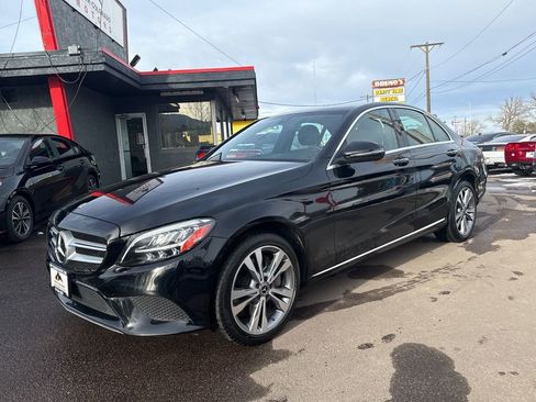 Used 2020 Mercedes-Benz C 300 4MATIC Sedan image 3