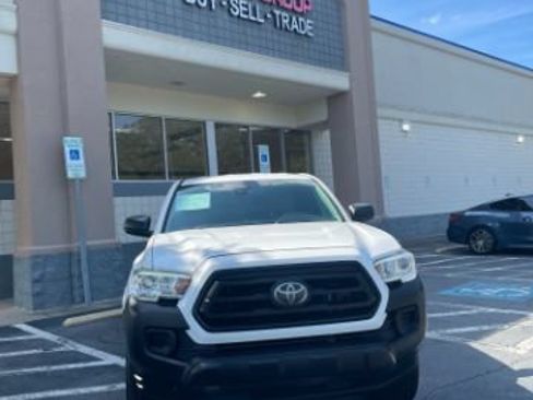 Used 2020 Toyota Tacoma SR RWD image 2