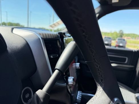 New 2026 RAM 2500 Big Horn AWD/4WD image 24