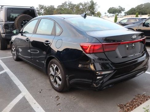 Used 2019 Kia Forte LXS FWD image 3