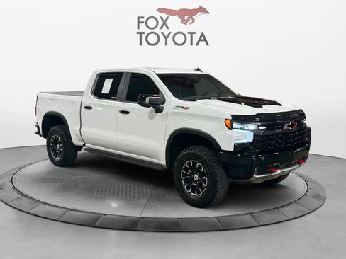 Used 2025 Chevrolet Silverado 1500 ZR2 AWD/4WD image 7