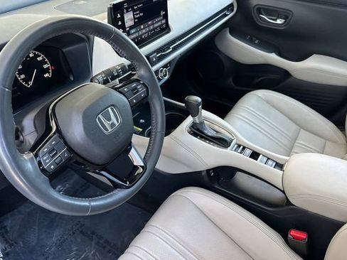 Used 2024 Honda HR-V EX-L image 10