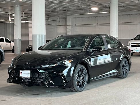 New 2026 Toyota Camry Hybrid w/ Multimedia Upgrade Package AWD/4WD image 4